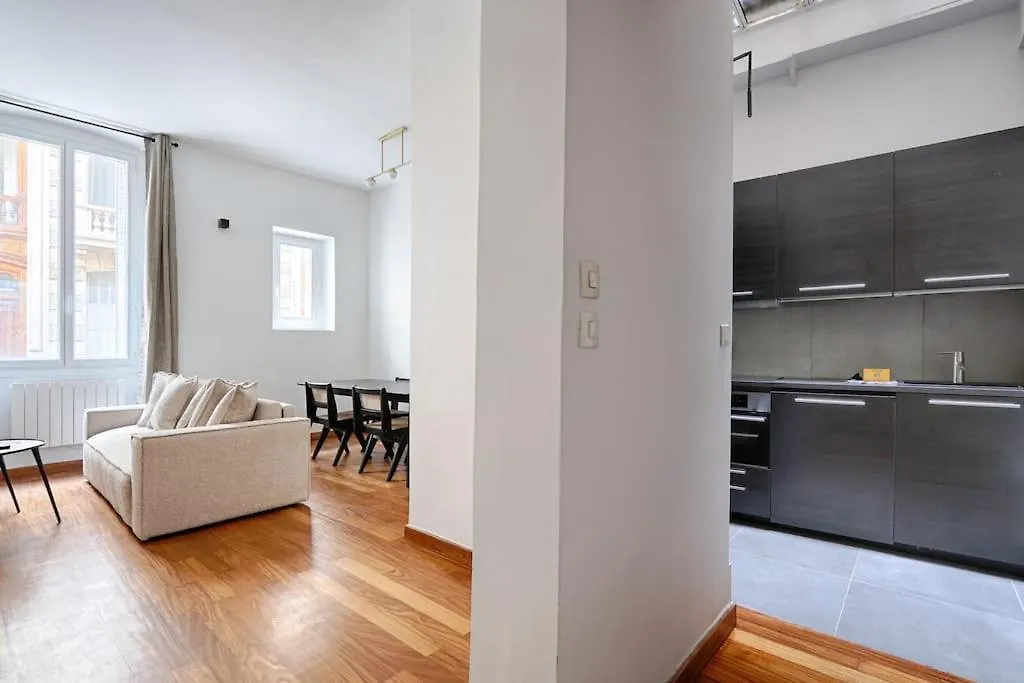 Concorde Saint Honore Charming Apartment 1Br 4P Paris France
